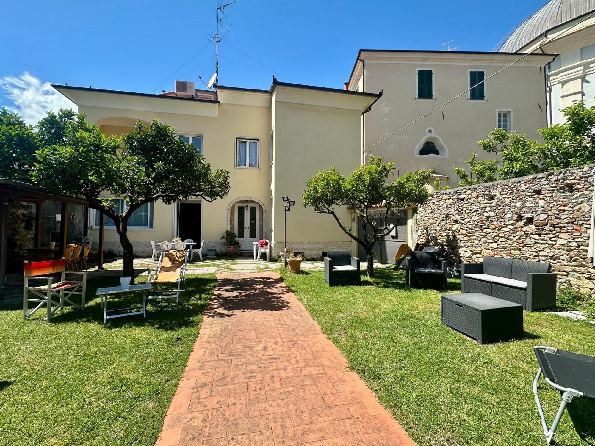 Villa Marcellina Loano Eksteriør bilde